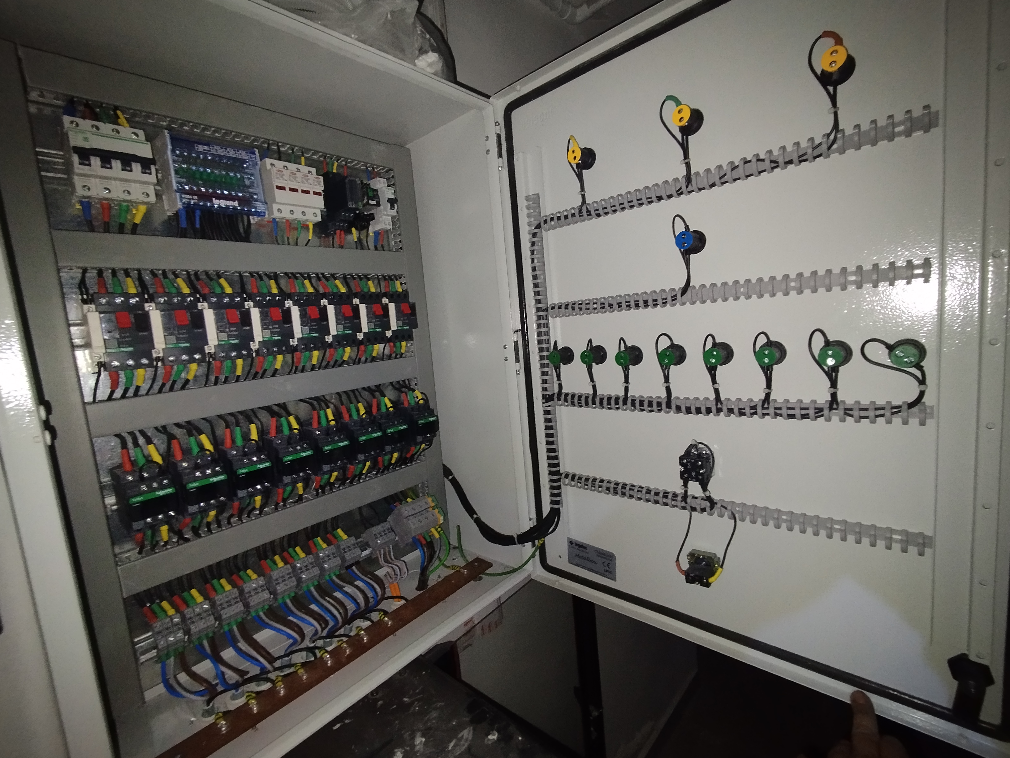 Armoire de Contrôle Industrielle