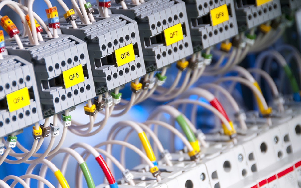 Service Électricité Industrielle - YOUBA ELECTRIC